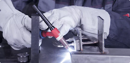 Industry_Welding - https://jiahuicustom.com/